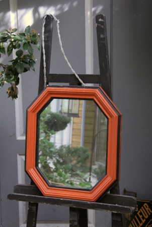Miroir cadre en bois peint